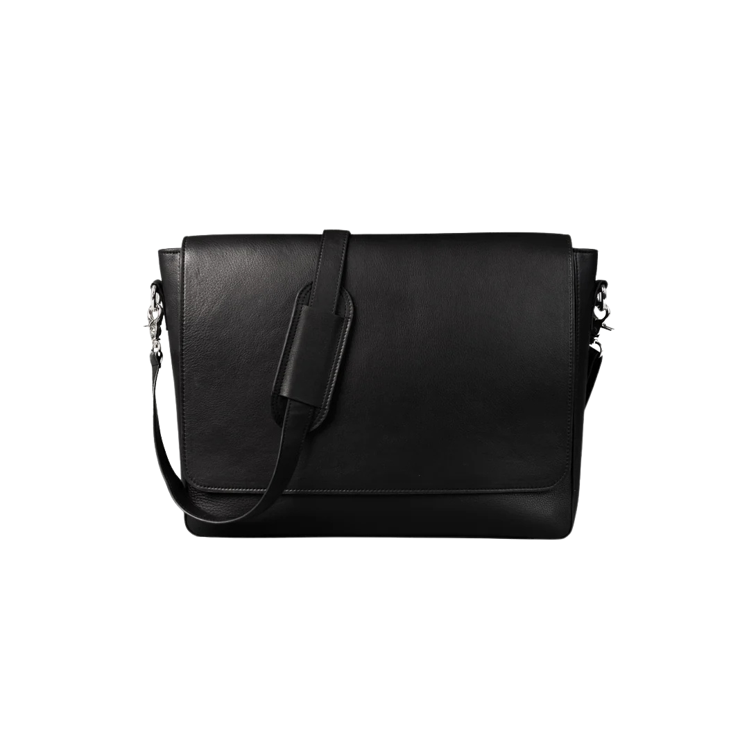 Carismatico Black Leather Messenger Bag